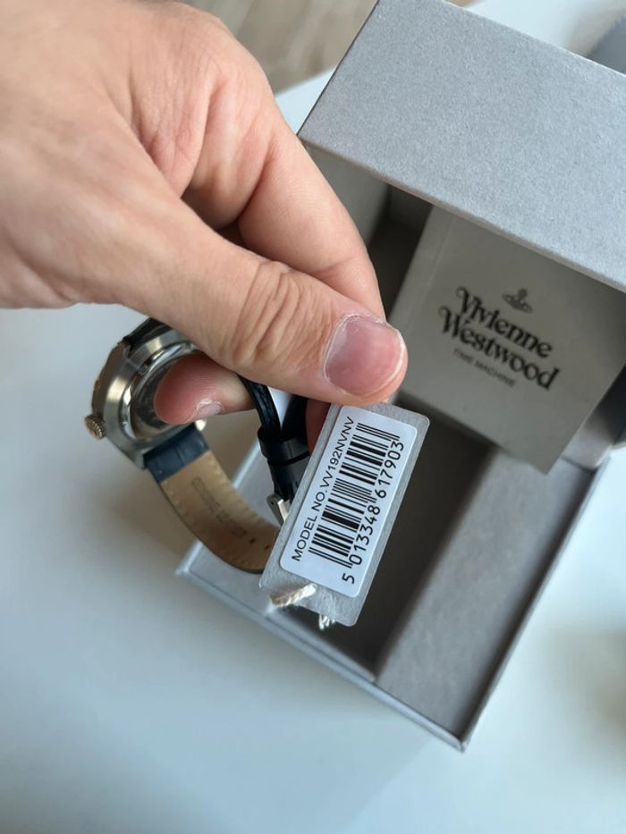 Montre Vivienne Westwood - photo numéro 4