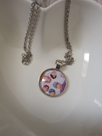 Collier Saja Boys