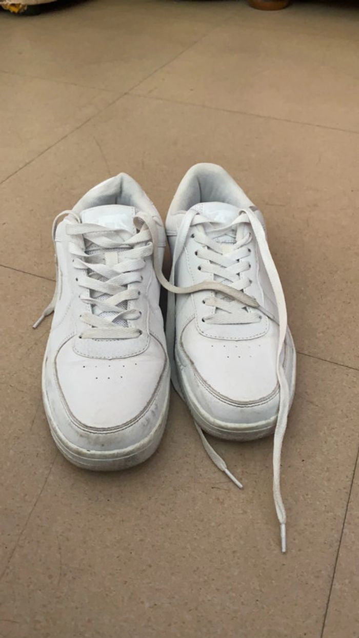 Paires de chaussures airness 41 - photo numéro 2