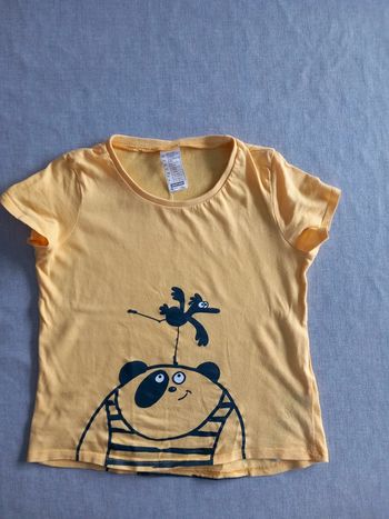 Tee-shirt jaune vif Decathlon 5-6 ans TBE