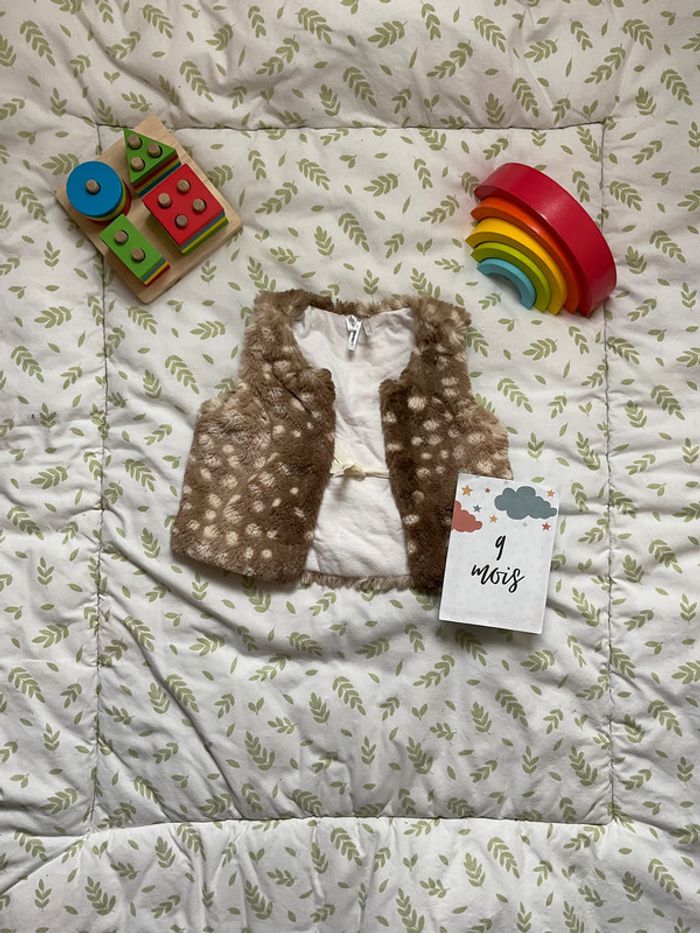 gilet sans manches en fourrure beige 9 mois orchestra