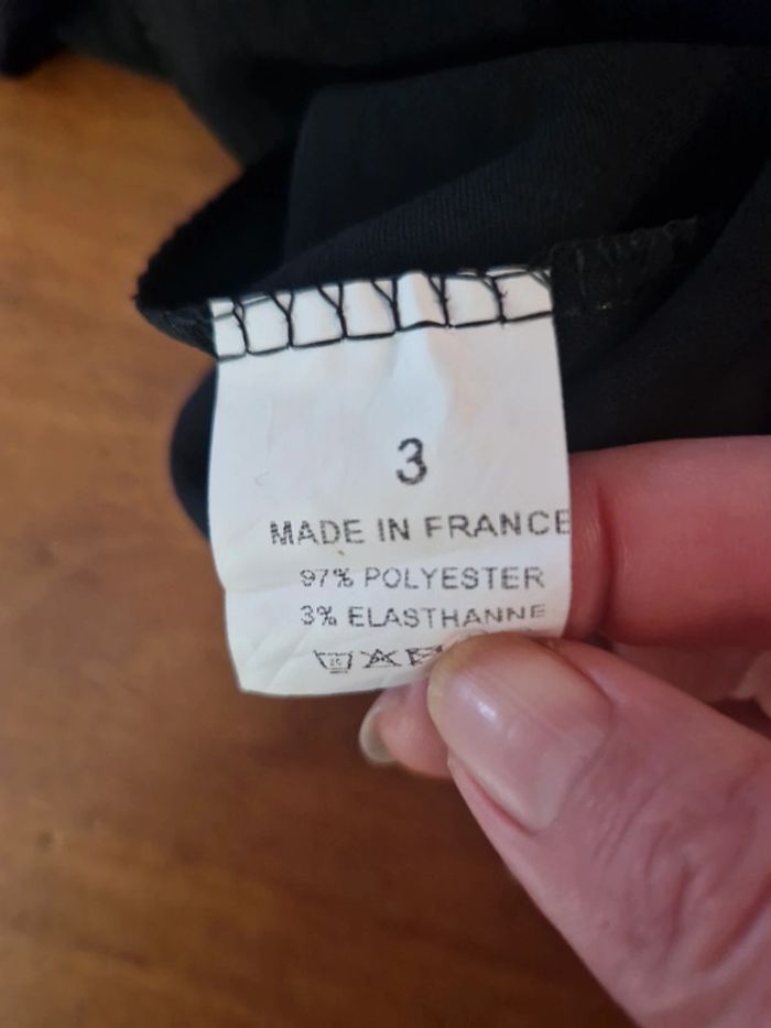 Jolie robe noire taille 3 - photo numéro 4