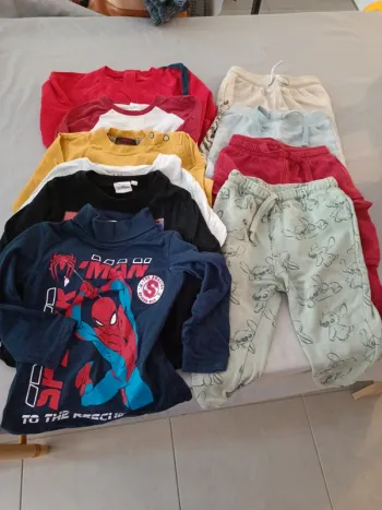 Lot de vêtements 23/24 mois