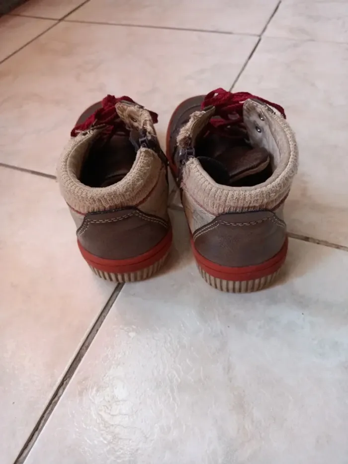 Chaussures montantes taille 27 - photo numéro 3
