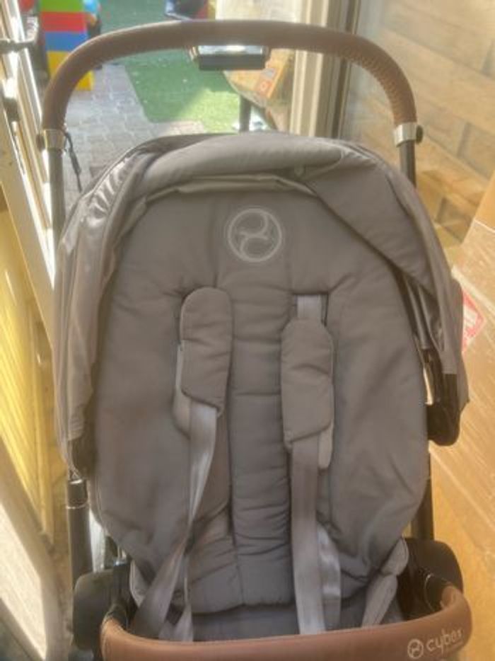 Poussette priam - photo numéro 2