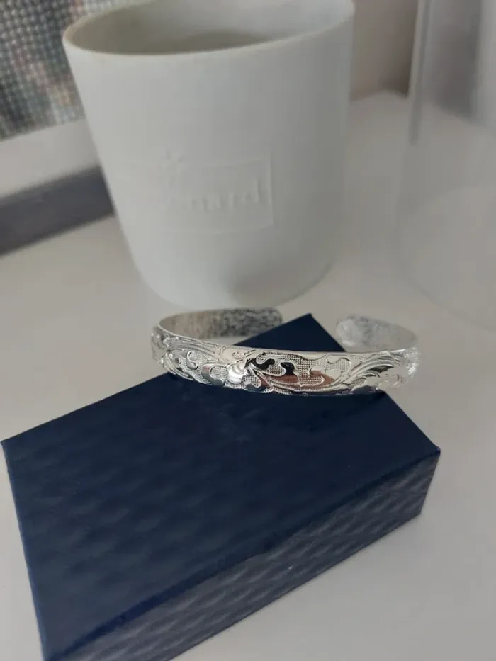 Bracelet manchette en argent