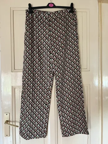 Pantalon large à motifs mango