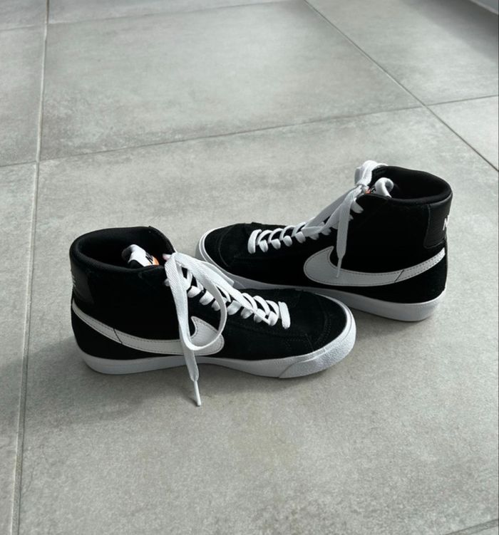 Nike blazer noires - photo numéro 1