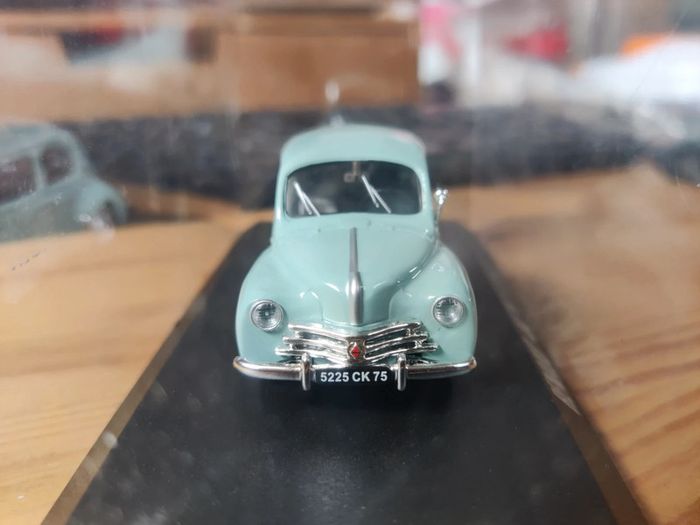 Renault 4CV 1947 - photo numéro 2