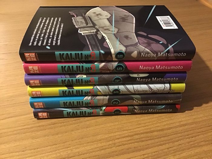 Lot 6 tomes Kaiju No 8 Manga Livres Kazé très bon état - photo numéro 3
