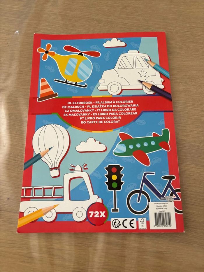 Livre de coloriage neuf - photo numéro 4