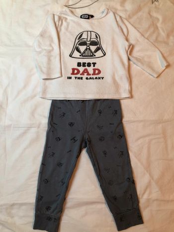 Pyjama garçon en 2 ans.