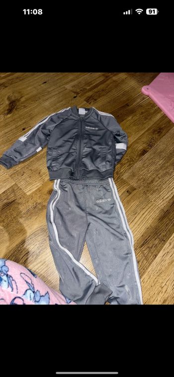 Jogging adidas
