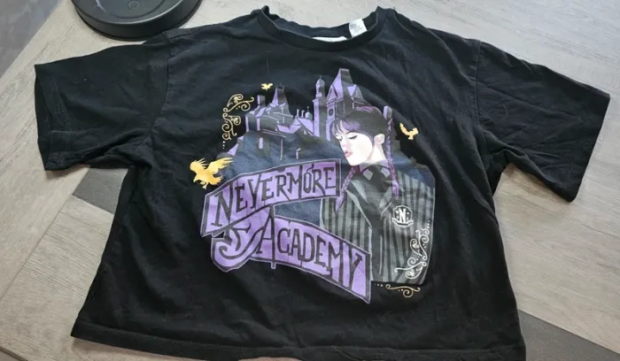 Crop top noir Mercredi addams wednesday