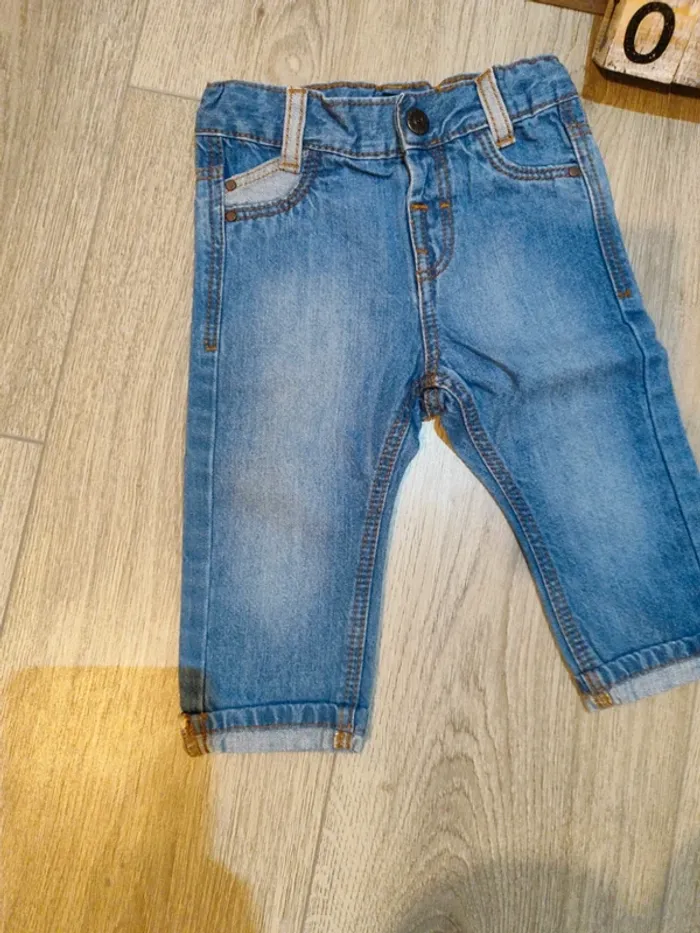 Jeans, 9 mois. - photo numéro 2