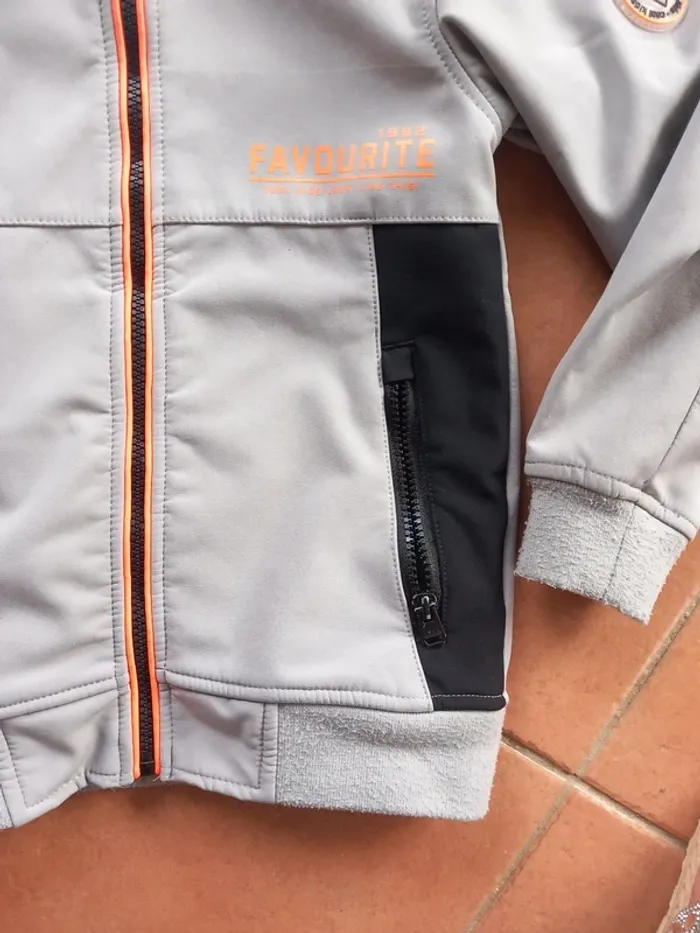 Jolie veste de pluie - photo numéro 4