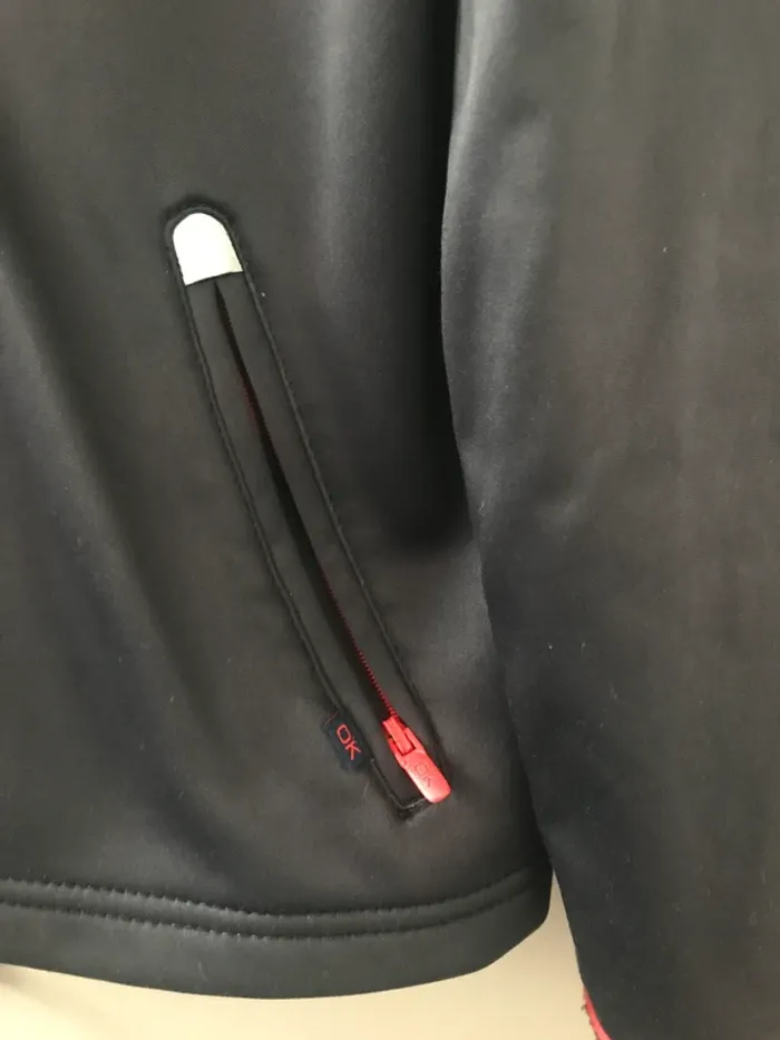 gilet zippé garçon taille 12 ans okaïdi noir et rouge intérieur polaire poches zippées - photo numéro 4