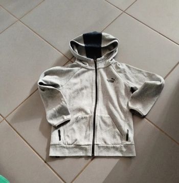 Gilet a capuche