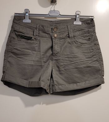 Short camaïeu t40 kaki 