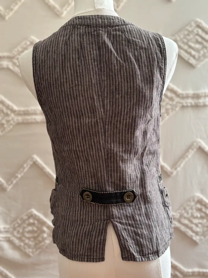 Gilet vintage rayé style utilitaire – vrai vintage – Taille 36 – Détails effet cuir, pièce rare ! - photo numéro 4