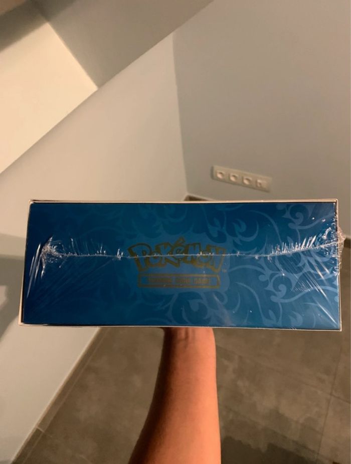 Ultra premium collection mega dracaufeu x - photo numéro 5