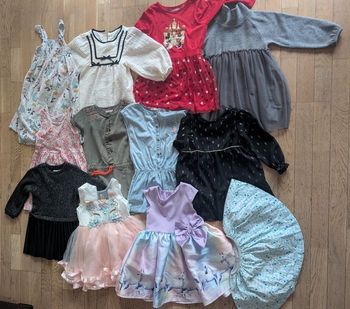 Lot de vêtements fille 5 ans Zara,H&M..