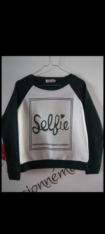 Sweat taille M selfie