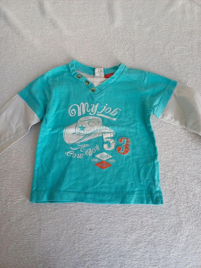 Tshirt turquoise et blanc 18 mois