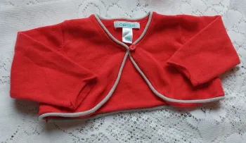 Gilet boléro rouge bébé fille Obaïbi  - Taille 3 mois, en bon état