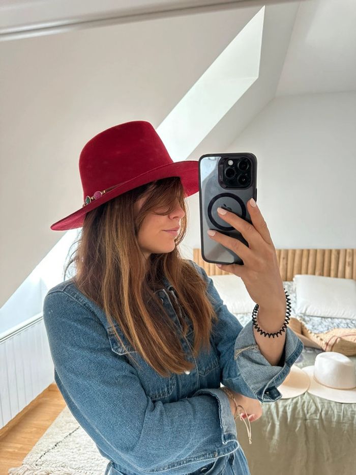 Chapeau Amenapih rouge détails bijoux 💋 - photo numéro 5