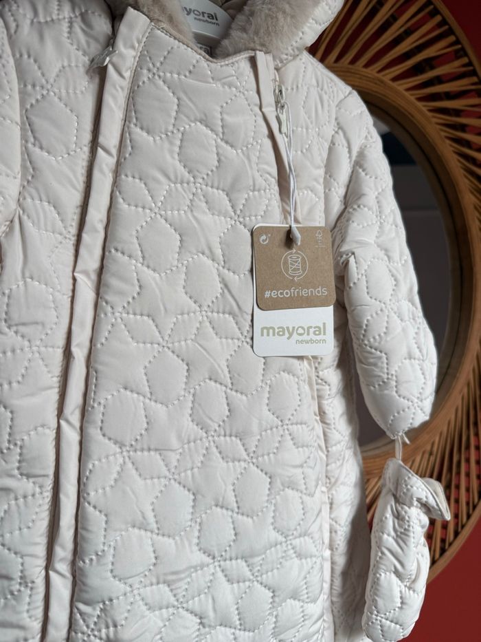 Combinaison pilote Mayoral neuve 6/9 mois - photo numéro 3