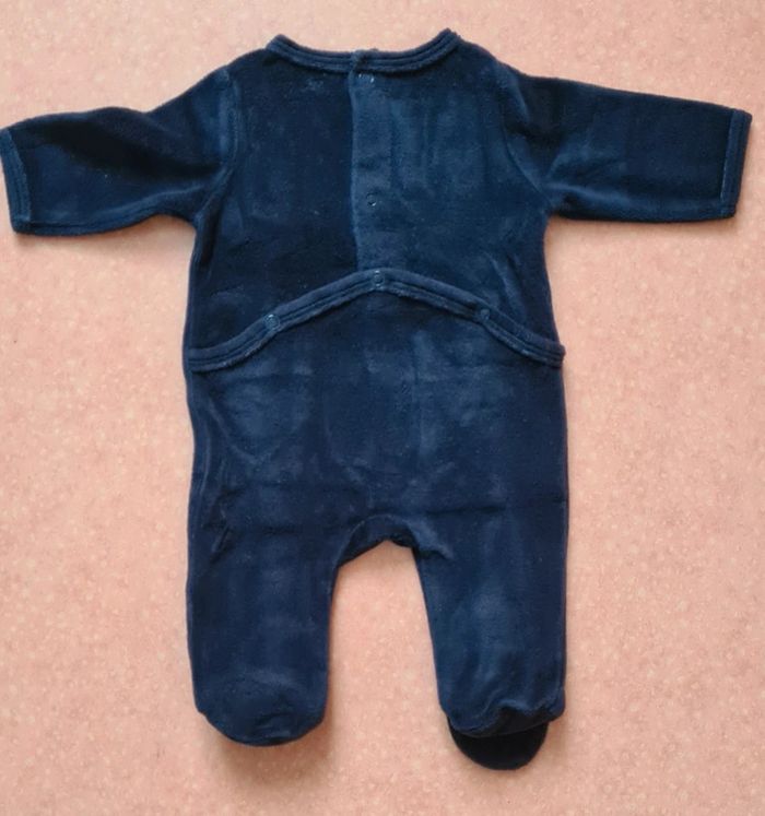 Pyjama 1mois - photo numéro 2