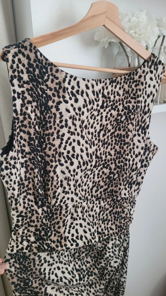 Robe moulante Dorothy perkins neuve - photo numéro 5