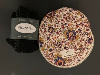 Lot pochette + collant Gambettes Box M