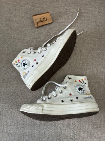 Converse montantes blanches broderie soleil – T35 – Bon état ☀️