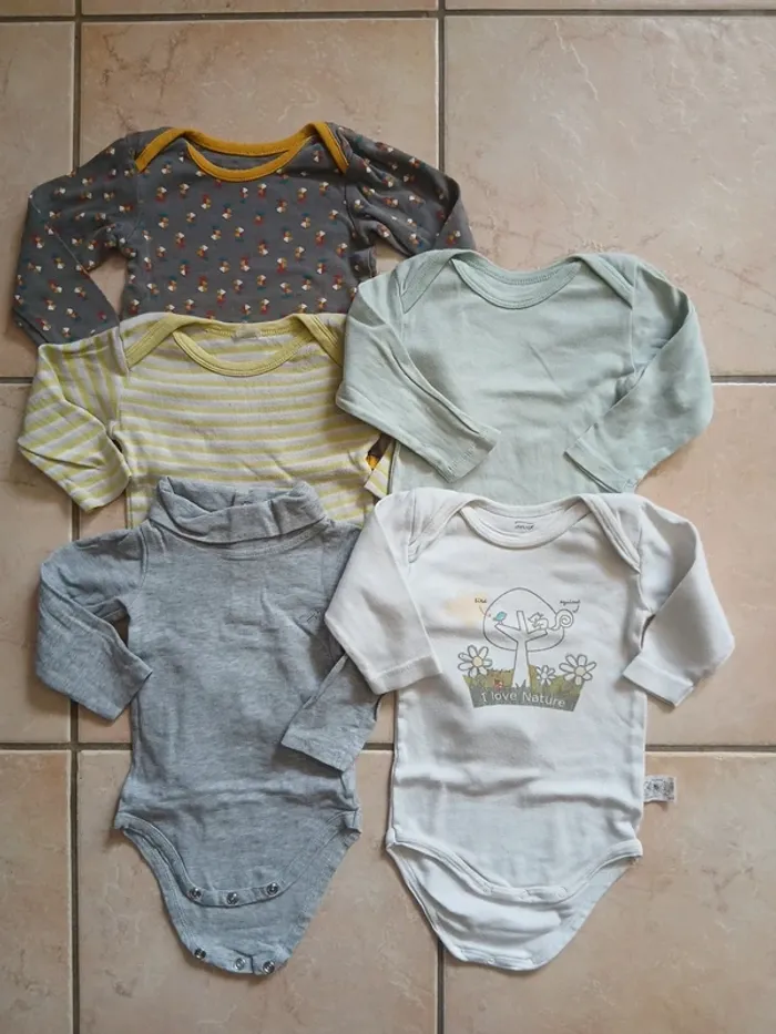 Lot de 5 bodies manches longues 6 mois