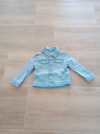 Veste en jeans primark 18.24 mois