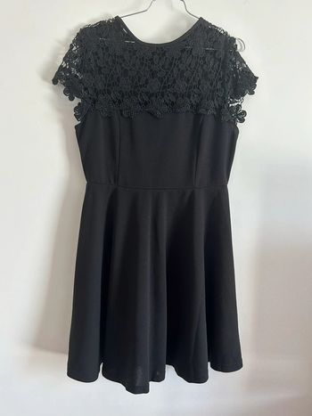 Robe patineuse dentelle