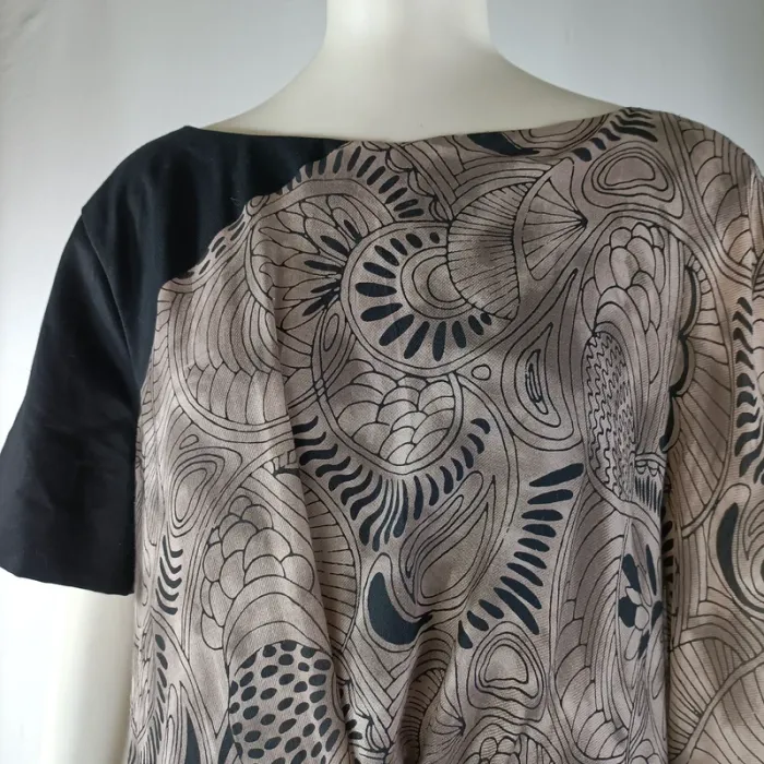Robe dos en V - Manuel Hubert - Taille XL estimé A1151 - photo numéro 5