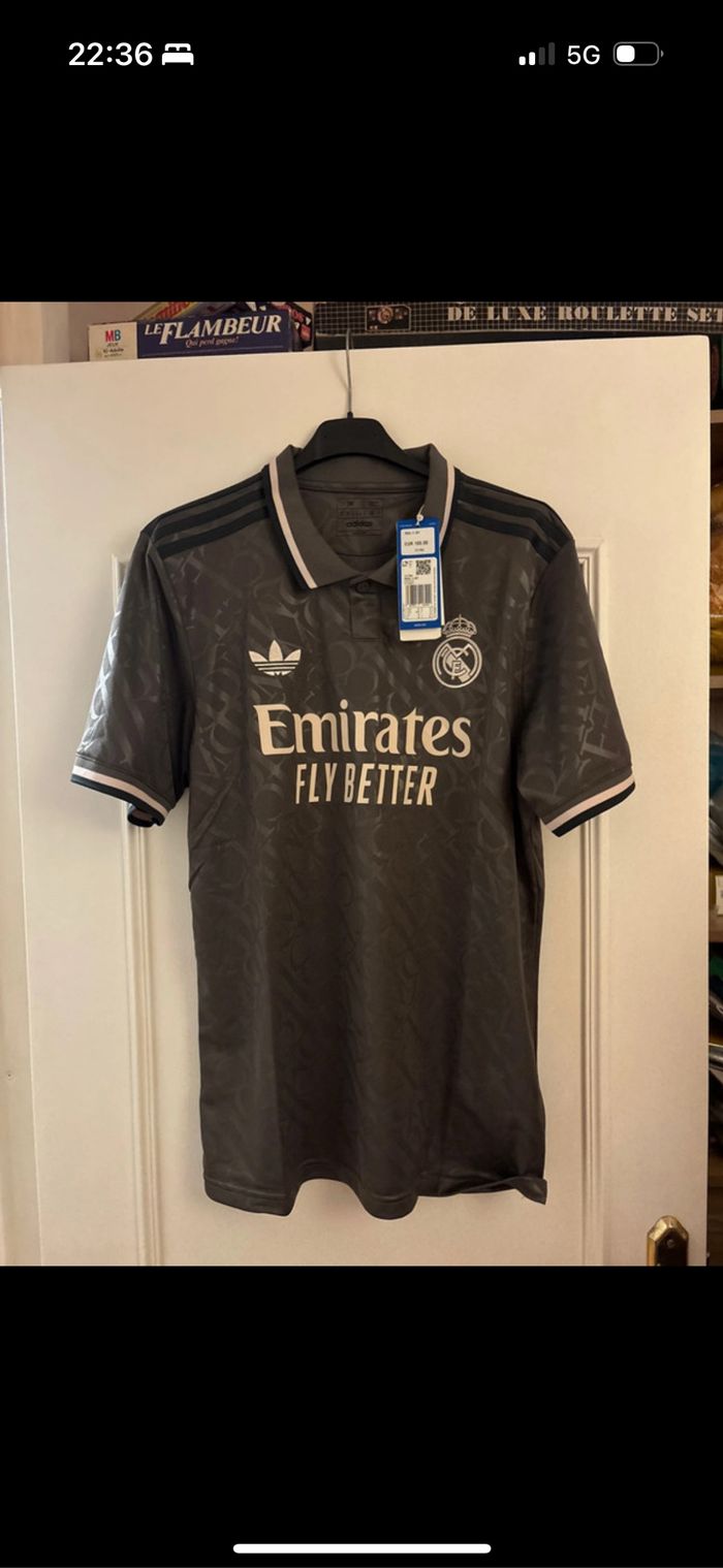 Maillot de foot du réal Madrid 24/25