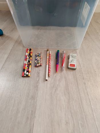 Divers crayons McDonald's