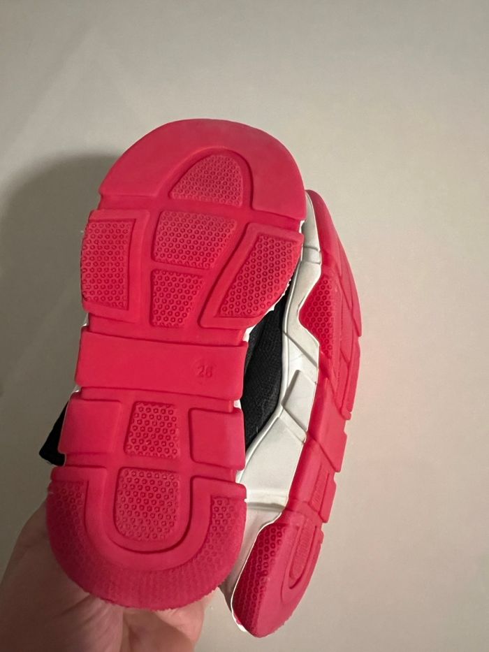 Bottines enfants noir taille 26 - photo numéro 3