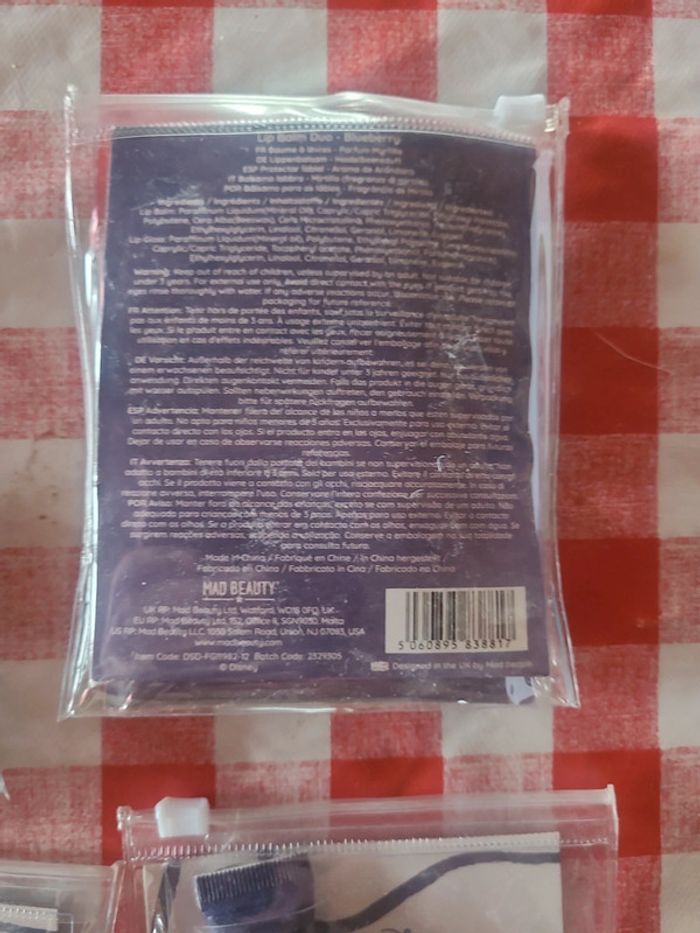 Baume a levres disney stitch x2 - photo numéro 2