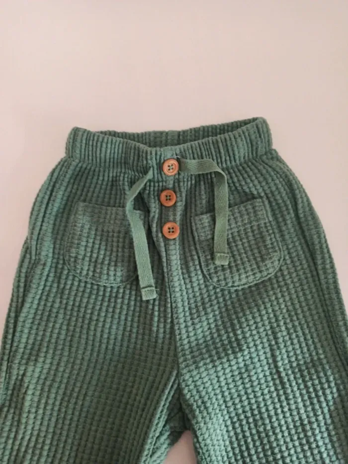 Pantalon 6 mois - photo numéro 3