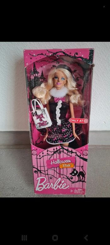 Barbie Halloween star