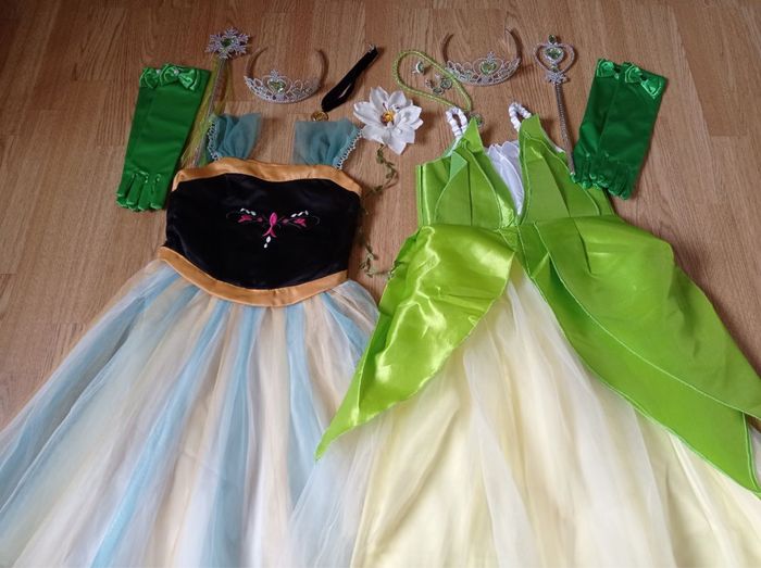 Lot déguisement 2 robes princesse verte 6ans
