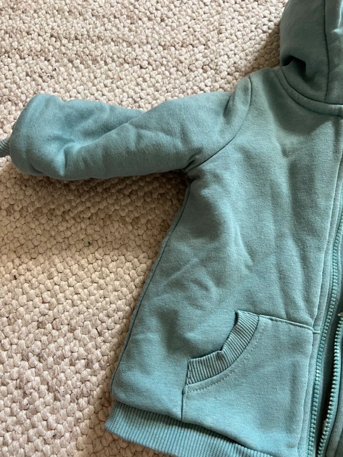 Gilet/veste à capuche 9 mois - photo numéro 6