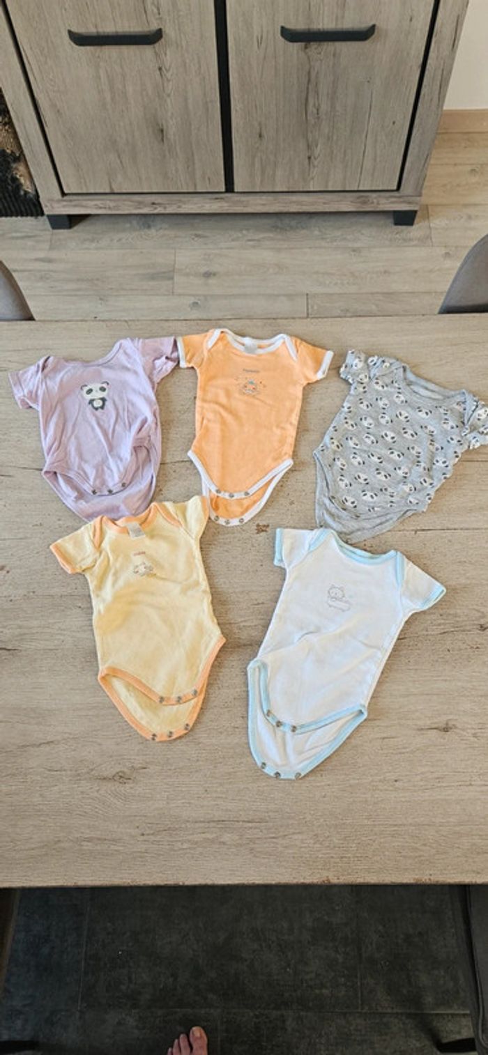 Lot de 31 vêtements fille printemps/été, taille 6 mois - photo numéro 12