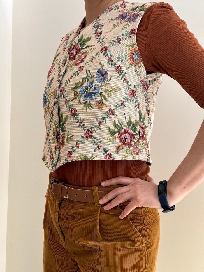 Gilet en jacquard fleuri - photo numéro 2