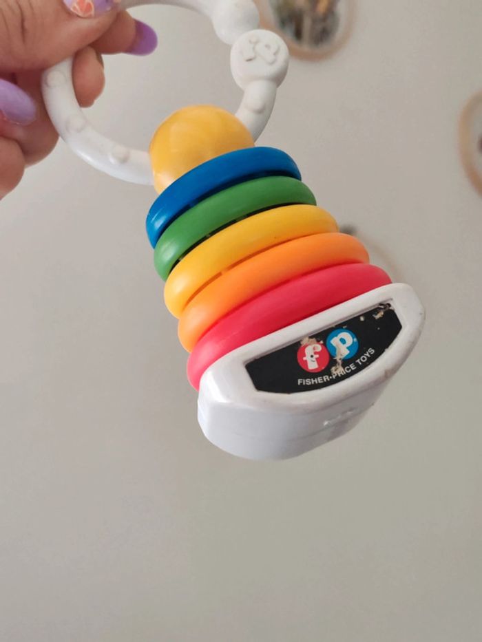 Hochet Fisher Price en forme de tour à anneaux - photo numéro 2